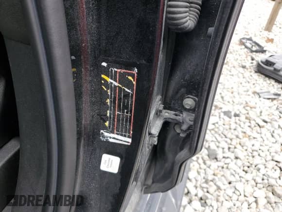 ✅ 2021 Chevrolet Suburban RST • VIN: 1GNSCEKD4MR402125 • Lot: 64978234. Wystawiony na Copart z przebiegiem 44 080 mil. Bezpłatny archiwum sprzedaży aukcyjnych z USA i szczegółowy raport historii pojazdu na DreamBid. Zdjęcie 13.