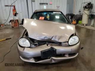 2000 Dodge Neon Highline z VIN 1B3ES46C8YD589412, wystawiony jako Copart lot #61088945 z przebiegiem Nie podano mil oraz Nie do naprawy • Non repairable. Historia ofert i sprzedaży dostępna na DreamBid. Obrazek 5.