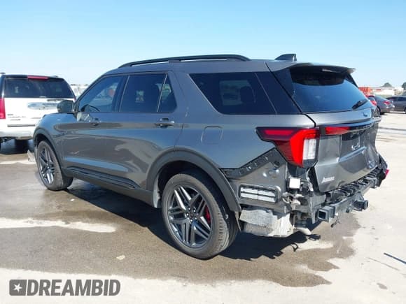 ✅ 2025 Ford Explorer ST-Line • VIN: 1FMUK8KH6SGB58622 • Lot: 43319520. Listed on IAAI with 13,057 mi. Free auction sales archive from the USA and detailed vehicle history report at DreamBid. Image 3.
