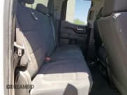 ✅ 2020 Chevrolet Silverado 1500 Custom • VIN: 1GCRWBEK3LZ315130 • Lot: 57271075. Wystawiony na Copart z przebiegiem 69 840 mil. Bezpłatny archiwum sprzedaży aukcyjnych z USA i szczegółowy raport historii pojazdu na DreamBid. Zdjęcie 10.