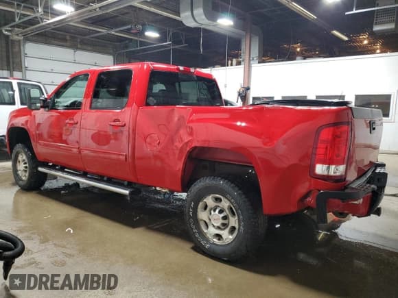 ✅ 2008 GMC Sierra 2500HD Work Truck • VIN: 1GTHK23698F188096 • Lot: 84331224. Listed on Copart with 241,361 mi. Free auction sales archive from the USA and detailed vehicle history report at DreamBid. Image 2.