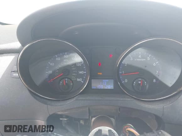 ✅ 2011 Hyundai Genesis Coupe • VIN: KMHHT6KD7BU046154 • Lot: 41817730. Wystawiony na IAAI z przebiegiem 100 128 mil. Bezpłatny archiwum sprzedaży aukcyjnych z USA i szczegółowy raport historii pojazdu na DreamBid. Zdjęcie 7.