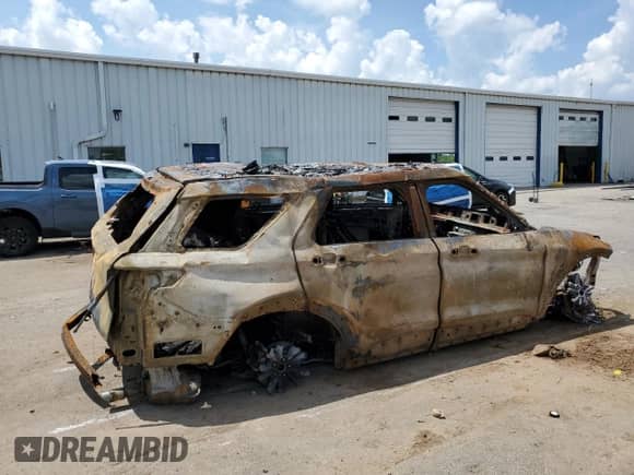 2022 Ford Explorer Limited z VIN 1FMSK8FHXNGB06545, wystawiony jako Copart lot #66607875 z przebiegiem Nie podano mil oraz Nie do naprawy • Non repairable. Historia ofert i sprzedaży dostępna na DreamBid. Obrazek 3.