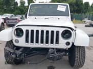 ✅ 2018 Jeep Wrangler Sahara • VIN: 1C4AJWBG1JL809098 • Lot: 42875034. Listed on IAAI with 24,297 mi. Free auction sales archive from the USA and detailed vehicle history report at DreamBid. Image 6.