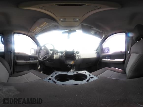 ✅ 2006 Ford F-150 XLT • VIN: 1FTRW12W86FB78144 • Lot: 42894845. Wystawiony na IAAI z przebiegiem 247 487 mil. Bezpłatny archiwum sprzedaży aukcyjnych z USA i szczegółowy raport historii pojazdu na DreamBid. Zdjęcie 18.