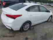 2020 Hyundai Accent SE z VIN 3KPC24A6XLE111619, wystawiony jako IAAI lot #42849017 z przebiegiem 60 288 mil mil oraz . Historia ofert i sprzedaży dostępna na DreamBid. Obrazek 4.