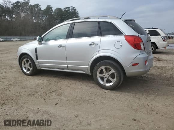 ✅ 2013 Chevrolet Captiva Sport LT • VIN: 3GNAL3EK5DS586031 • Lot: 44439435. Wystawiony na Copart z przebiegiem 177 245 mil. Bezpłatny archiwum sprzedaży aukcyjnych z USA i szczegółowy raport historii pojazdu na DreamBid. Zdjęcie 2.