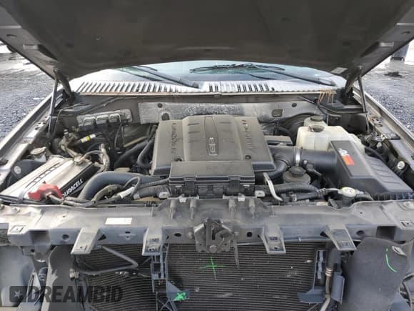 ✅ 2011 Lincoln Navigator • VIN: 5LMJJ3H55BEJ08227 • Lot: 84495864. Listed on Copart with 148,120 mi. Free auction sales archive from the USA and detailed vehicle history report at DreamBid. Image 12.