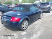 ✅ 2002 Audi TT • VIN: TRUUT28N721004019 • Lot: 42729533. Listed on IAAI with 19,633 mi. Free auction sales archive from the USA and detailed vehicle history report at DreamBid. Image 4.