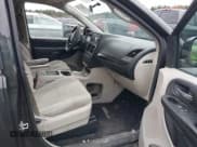 ✅ 2012 Dodge Grand Caravan SXT • VIN: 2C4RDGCG7CR131451 • Lot: 43620323. Wystawiony na IAAI z przebiegiem 246 828 mil. Bezpłatny archiwum sprzedaży aukcyjnych z USA i szczegółowy raport historii pojazdu na DreamBid. Zdjęcie 5.