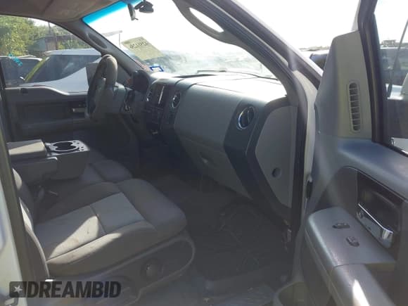 ✅ 2005 Ford F-150 XLT • VIN: 1FTPW12545KC75278 • Lot: 42511256. Listed on IAAI with 277,830 mi. Free auction sales archive from the USA and detailed vehicle history report at DreamBid. Image 5.