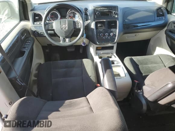 ✅ 2015 Dodge Grand Caravan SXT • VIN: 2C4RDGCG1FR686982 • Lot: 92595575. Listed on Copart with 199,065 mi. Free auction sales archive from the USA and detailed vehicle history report at DreamBid. Image 8.