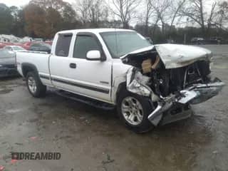✅ 2000 Chevrolet Silverado 1500 LS • VIN: 1GCEK19T4YE390960 • Lot: 41043965. Wystawiony na IAAI z przebiegiem 277 625 mil mil. Skorzystaj z bezpłatnego archiwum sprzedaży aukcyjnych z USA i zobacz szczegółowy raport historii pojazdu na DreamBid. Zdjęcie 1.
