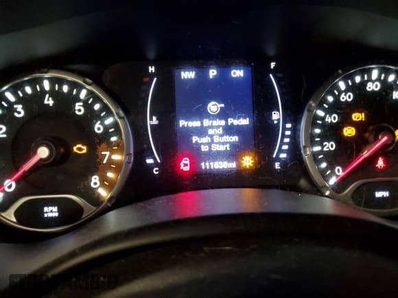 ✅ 2017 Jeep Renegade Latitude • VIN: ZACCJBBB4HPF27078 • Lot: 66985755. Listed on Copart with 111,638 mi. Free auction sales archive from the USA and detailed vehicle history report at DreamBid. Image 9.