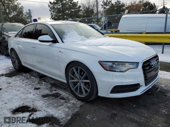 ✅ 2015 Audi A6 Premium Plus • VIN: WAUFGAFC9FN021208 • Lot: 42181095. Wystawiony na Copart z przebiegiem 111 065 mil. Bezpłatny archiwum sprzedaży aukcyjnych z USA i szczegółowy raport historii pojazdu na DreamBid. Zdjęcie 4.