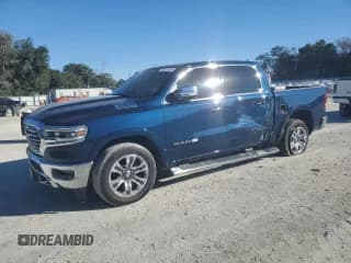 ✅ 2022 Ram 1500 Longhorn • VIN: 1C6SRFKT4NN206545 • Лот: 92812435. Опубликован ранее на Copart с пробегом 40 960 миль. Бесплатный доступ к архиву аукционных продаж из США и подробный отчёт об истории автомобиля на DreamBid. Изображение 1.