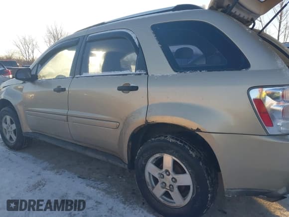 ✅ 2006 Chevrolet Equinox LS • VIN: 2CNDL23FX66162072 • Лот: 41274272. Опубликован ранее на IAAI с пробегом 108 863 миль. Бесплатный доступ к архиву аукционных продаж из США и подробный отчёт об истории автомобиля на DreamBid. Изображение 14.