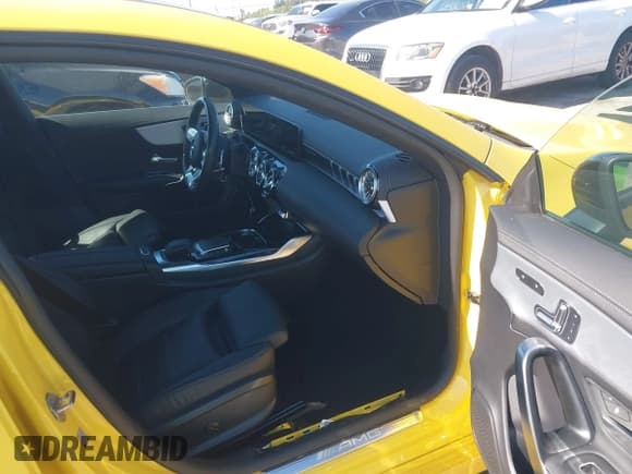 ✅ 2022 Mercedes-Benz CLA 35 AMG • VIN: W1K5J5BB1NN298900 • Lot: 42026786. Wystawiony na IAAI z przebiegiem 74 357 mil. Bezpłatny archiwum sprzedaży aukcyjnych z USA i szczegółowy raport historii pojazdu na DreamBid. Zdjęcie 5.