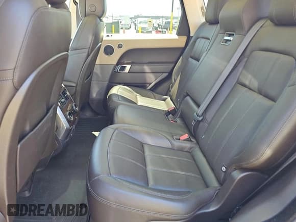✅ 2018 Land Rover Range Rover Sport HSE • VIN: SALWR2RK5JA810101 • Lot: 81448955. Listed on Copart with 99,353 mi. Free auction sales archive from the USA and detailed vehicle history report at DreamBid. Image 6.
