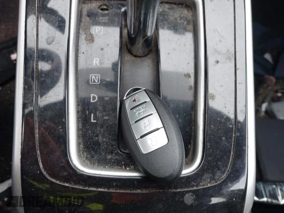 ✅ 2016 Nissan Sentra SV • VIN: 3N1AB7AP1GY277584 • Лот: 41627511. Опубликован ранее на IAAI с пробегом 210 887 миль. Бесплатный доступ к архиву аукционных продаж из США и подробный отчёт об истории автомобиля на DreamBid. Изображение 11.