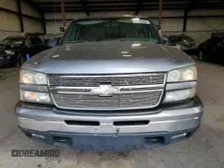 ✅ 2006 Chevrolet Silverado 1500 LT1 • VIN: 2GCEK13TX61158435 • Лот: 71489464. Опубликован ранее на Copart с пробегом 230 200 миль. Бесплатный доступ к архиву аукционных продаж из США и подробный отчёт об истории автомобиля на DreamBid. Изображение 5.