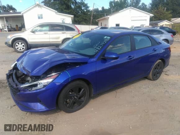 2023 Hyundai Elantra SEL z VIN KMHLM4AG8PU452572, wystawiony jako IAAI lot #43279239 z przebiegiem 51 009 mil mil oraz . Historia ofert i sprzedaży dostępna na DreamBid. Obrazek 2.