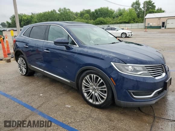 ✅ 2018 Lincoln MKX Reserve • VIN: 2LMPJ8LR8JBL14046 • Lot: 61085855. Listed on Copart with 137,679 mi. Free auction sales archive from the USA and detailed vehicle history report at DreamBid. Image 4.