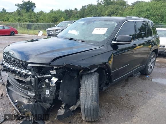 ✅ 2023 Jeep Grand Cherokee Limited • VIN: 1C4RJHBG1PC533688 • Lot: 43287605. Wystawiony na IAAI z przebiegiem 37 246 mil. Bezpłatny archiwum sprzedaży aukcyjnych z USA i szczegółowy raport historii pojazdu na DreamBid. Zdjęcie 2.