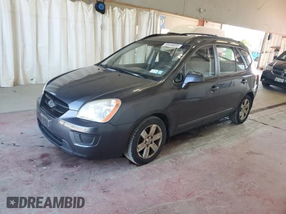 ✅ 2008 Kia Rondo LX • VIN: KNAFG525987149132 • Лот: 80448555. Опубликован ранее на Copart с пробегом 135 797 миль. Бесплатный доступ к архиву аукционных продаж из США и подробный отчёт об истории автомобиля на DreamBid. Изображение 1.