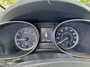 ✅ 2018 Hyundai Santa Fe 2.4L • VIN: 5NMZT3LB0JH081161 • Lot: 95023485. Listed on Copart with 113,359 mi. Free auction sales archive from the USA and detailed vehicle history report at DreamBid. Image 8.