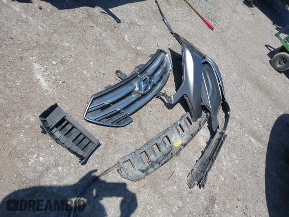 ✅ 2018 Hyundai Santa Fe 2.4L • VIN: 5NMZTDLB4JH107766 • Лот: 43043034. Опубликован ранее на IAAI с пробегом 93 208 миль. Бесплатный доступ к архиву аукционных продаж из США и подробный отчёт об истории автомобиля на DreamBid. Изображение 12.