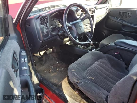 ✅ 2002 Chevrolet S-10 LS • VIN: 1GCCT19W528194787 • Лот: 87580465. Опубликован ранее на Copart с пробегом 152 324 миль. Бесплатный доступ к архиву аукционных продаж из США и подробный отчёт об истории автомобиля на DreamBid. Изображение 8.