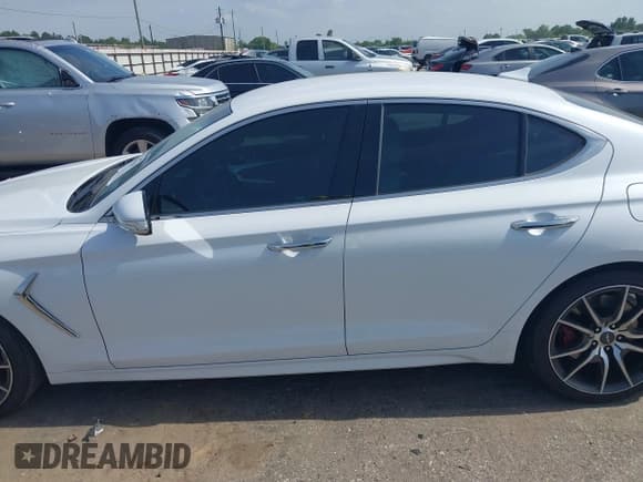 ✅ 2019 Genesis G70 Sport • VIN: KMTG24LA7KU034986 • Lot: 42876255. Listed on IAAI with 45,523 mi. Free auction sales archive from the USA and detailed vehicle history report at DreamBid. Image 14.