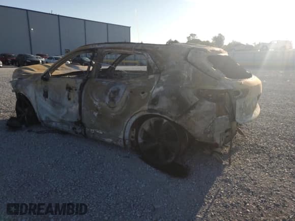 ✅ 2022 Buick Envision Essence • VIN: LRBFZPR43ND015797 • Lot: 68274595. Listed on Copart with Not provided. Free auction sales archive from the USA and detailed vehicle history report at DreamBid. Image 2.