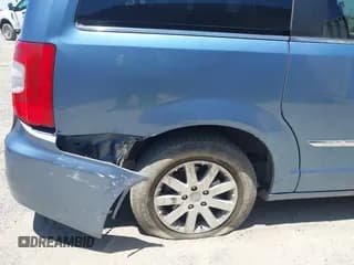 ✅ 2012 Chrysler Town & Country Touring L • VIN: 2C4RC1CG8CR195613 • Lot: 42620725. Wystawiony na IAAI z przebiegiem 216 858 mil. Bezpłatny archiwum sprzedaży aukcyjnych z USA i szczegółowy raport historii pojazdu na DreamBid. Zdjęcie 6.