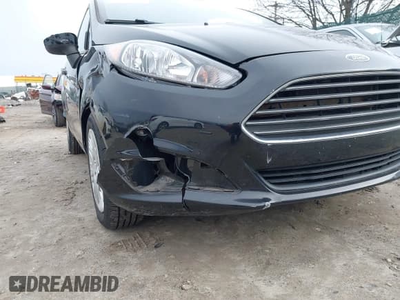 ✅ 2017 Ford Fiesta S • VIN: 3FADP4AJXHM152555 • Lot: 43788449. Listed on IAAI with 24,052 mi. Free auction sales archive from the USA and detailed vehicle history report at DreamBid. Image 12.