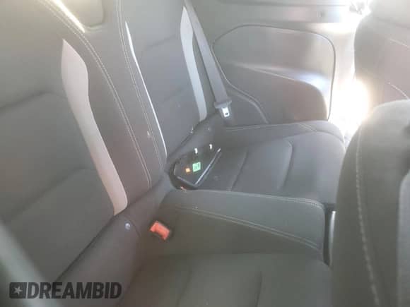 2019 Chevrolet Camaro 1LT с VIN 1G1FB3DX5K0125150, выставлен на аукционе Copart как лот 52542775 с пробегом 74 721 миль миль и Списание • Salvage title. История ставок и продаж доступна на DreamBid. Изображение 10.