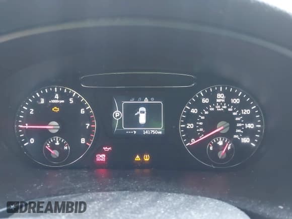 ✅ 2017 Kia Sorento LX • VIN: 5XYPGDA3XHG220018 • Lot: 43156240. Listed on IAAI with 141,750 mi. Free auction sales archive from the USA and detailed vehicle history report at DreamBid. Image 7.