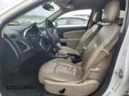 ✅ 2013 Dodge Avenger SXT • VIN: 1C3CDZCG5DN746486 • Lot: 85852634. Wystawiony na Copart z przebiegiem 125 475 mil. Bezpłatny archiwum sprzedaży aukcyjnych z USA i szczegółowy raport historii pojazdu na DreamBid. Zdjęcie 7.