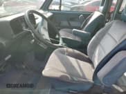 ✅ 1985 Volkswagen Vanagon • VIN: WV2YB025XFH083048 • Лот: 82088695. Опубликован ранее на Copart с пробегом 208 644 миль. Бесплатный доступ к архиву аукционных продаж из США и подробный отчёт об истории автомобиля на DreamBid. Изображение 7.