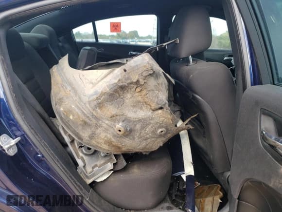 ✅ 2014 Dodge Charger RT Plus • VIN: 2C3CDXDT2EH116323 • Lot: 82413575. Wystawiony na Copart z przebiegiem Nie podano. Bezpłatny archiwum sprzedaży aukcyjnych z USA i szczegółowy raport historii pojazdu na DreamBid. Zdjęcie 10.