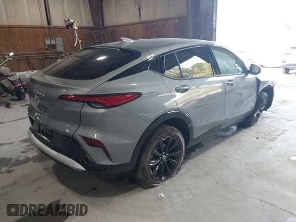 ✅ 2025 Buick Envista Sport Touring • VIN: KL47LBEP9SB235750 • Лот: 43327289. Опубликован ранее на IAAI с пробегом 1 924 миль. Бесплатный доступ к архиву аукционных продаж из США и подробный отчёт об истории автомобиля на DreamBid. Изображение 4.