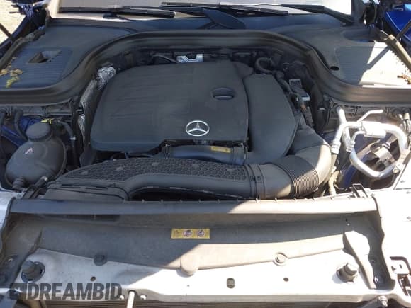 ✅ 2021 Mercedes-Benz GLC 300 • VIN: W1N0J8EB2MF908886 • Lot: 43181929. Listed on IAAI with 41,752 mi. Free auction sales archive from the USA and detailed vehicle history report at DreamBid. Image 10.