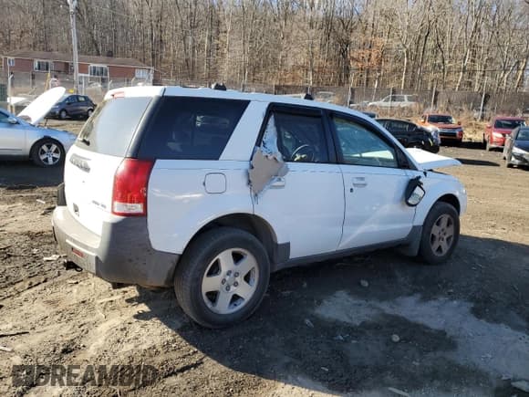 ✅ 2004 Saturn VUE V6 • VIN: 5GZCZ63434S807304 • Lot: 46278015. Wystawiony na Copart z przebiegiem 178 866 mil. Bezpłatny archiwum sprzedaży aukcyjnych z USA i szczegółowy raport historii pojazdu na DreamBid. Zdjęcie 3.