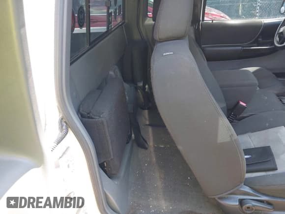 ✅ 2011 Ford Ranger XLT • VIN: 1FTKR4EEXBPA21538 • Lot: 42573198. Listed on IAAI with 117,192 mi. Free auction sales archive from the USA and detailed vehicle history report at DreamBid. Image 8.