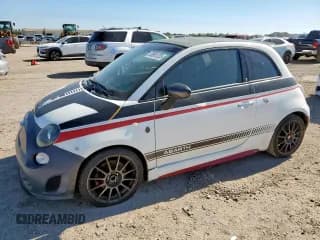 ✅ 2015 FIAT 500 Abarth • VIN: 3C3CFFJH9FT512889 • Lot: 85961205. Wystawiony na Copart z przebiegiem Nie podano. Bezpłatny archiwum sprzedaży aukcyjnych z USA i szczegółowy raport historii pojazdu na DreamBid. Zdjęcie 1.