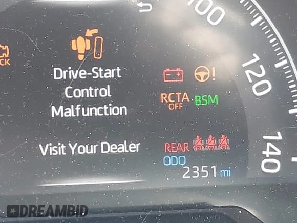 ✅ 2024 Toyota RAV4 XLE Premium • VIN: 2T3A1RFV5RW469473 • Lot: 42128579. Listed on IAAI with 2,351 mi. Free auction sales archive from the USA and detailed vehicle history report at DreamBid. Image 15.