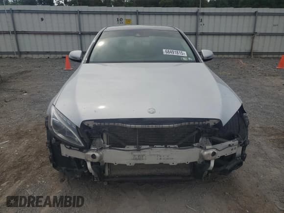 ✅ 2016 Mercedes-Benz C 300 Luxury • VIN: WDDWF4KB8GR177471 • Lot: 68491815. Wystawiony na Copart z przebiegiem 199 691 mil. Bezpłatny archiwum sprzedaży aukcyjnych z USA i szczegółowy raport historii pojazdu na DreamBid. Zdjęcie 5.