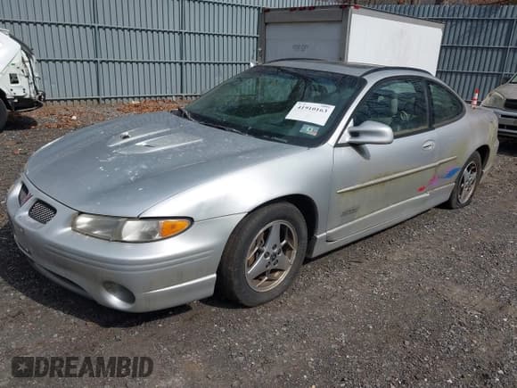 ✅ 2000 Pontiac Grand Prix GTP • VIN: 1G2WR1215YF236832 • Лот: 41910163. Опубликован ранее на IAAI с пробегом 124 533 миль. Бесплатный доступ к архиву аукционных продаж из США и подробный отчёт об истории автомобиля на DreamBid. Изображение 2.