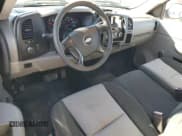 ✅ 2008 Chevrolet Silverado 1500 Work Truck • VIN: 1GCEC14088Z253894 • Lot: 81724804. Wystawiony na Copart z przebiegiem 100 025 mil. Bezpłatny archiwum sprzedaży aukcyjnych z USA i szczegółowy raport historii pojazdu na DreamBid. Zdjęcie 8.